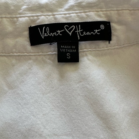 Velvet Heart Women’s White Button Down Shirt Rayon Roll Tab Sleeve Size Small - Picture 6 of 7